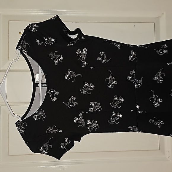 DIVIDED by H&M Roller Skating Dress Size 4 - Picture 5 of 9